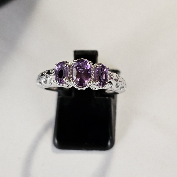 Genuine Amethyst Platinum over 925 Ring Size 8 - Picture 3 of 15